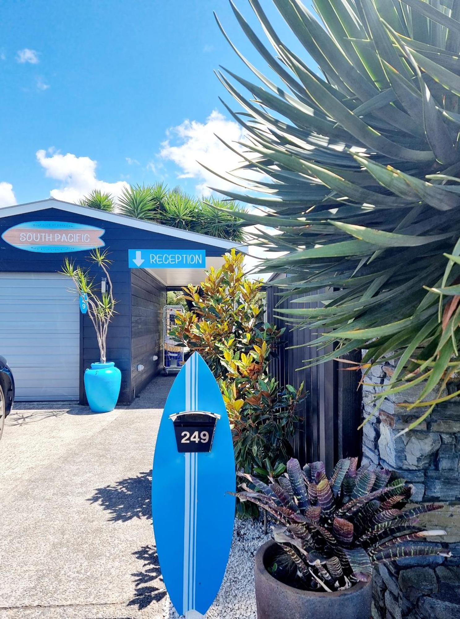Southpacific Motel Whangamata Eksteriør bilde