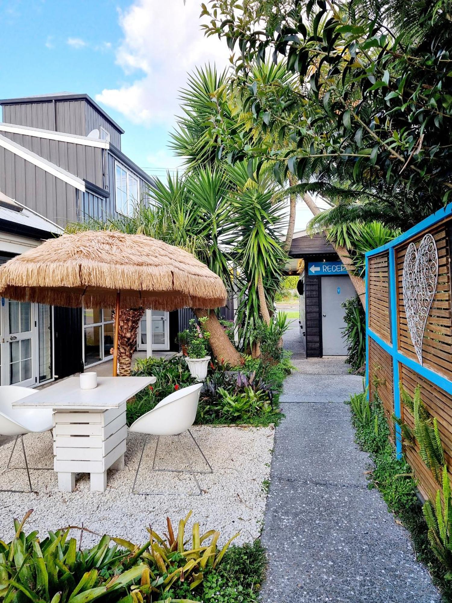 Southpacific Motel Whangamata Eksteriør bilde